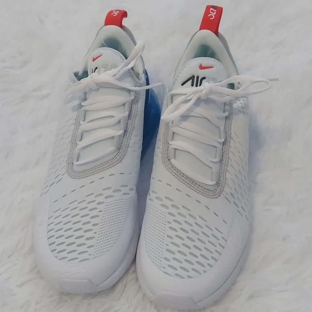 Nike sports shoes - Picture 3 of 4